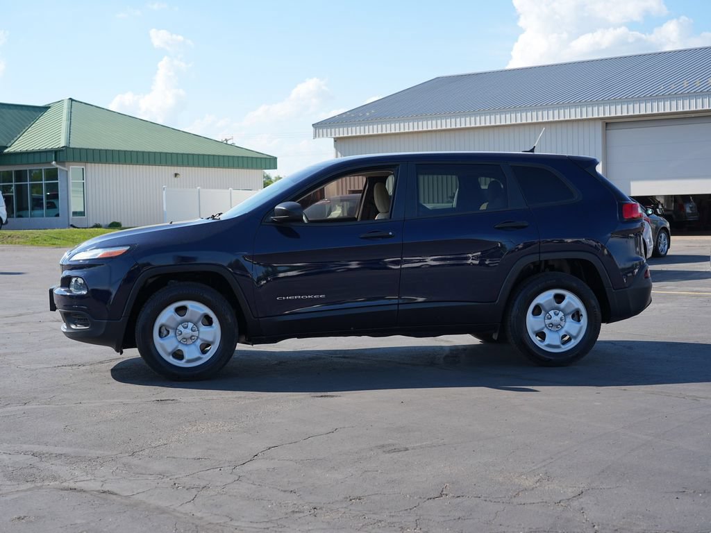 Used 2016 Jeep Cherokee Sport AWD/4WD image 4
