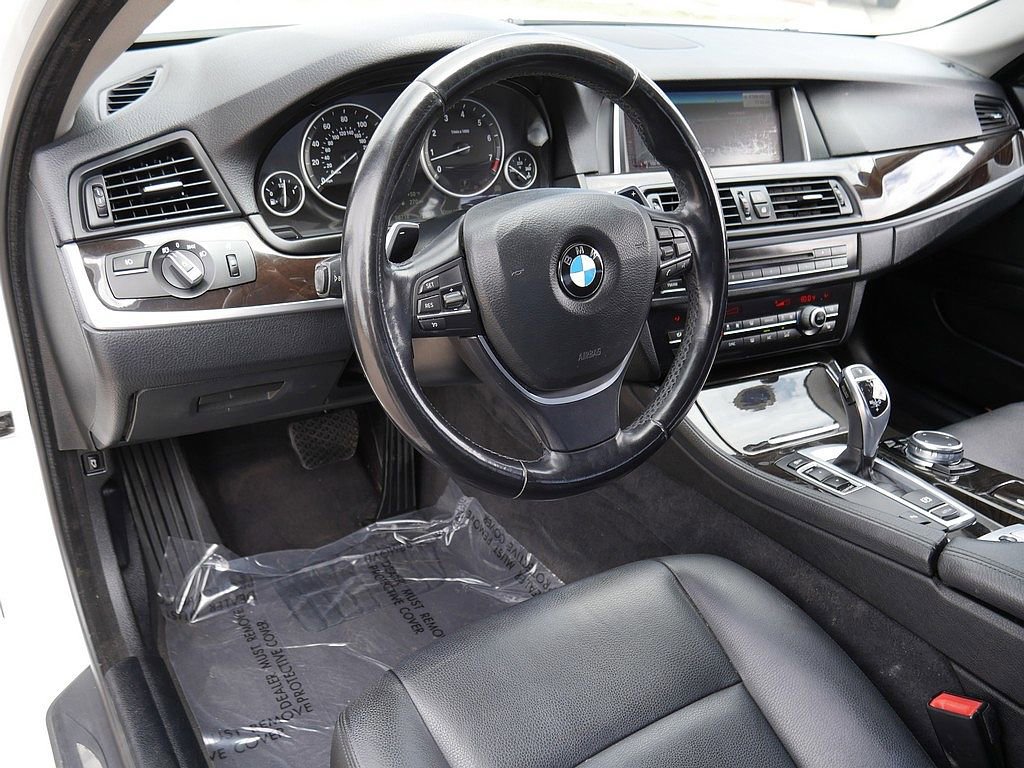 Used 2016 BMW 535i Sedan RWD image 11
