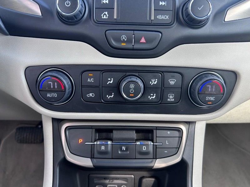 Used 2024 GMC Terrain Denali image 15