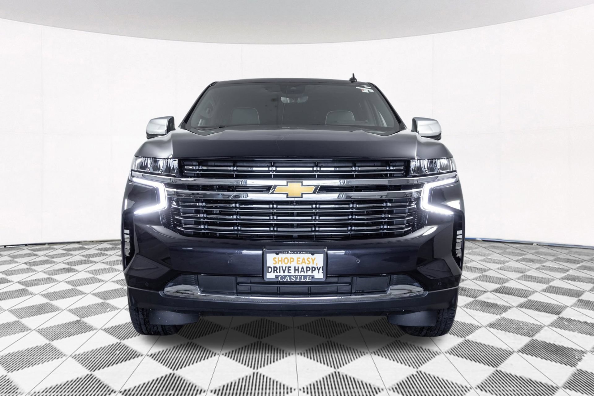 Used 2024 Chevrolet Suburban Premier w/ Premium Package AWD/4WD image 13