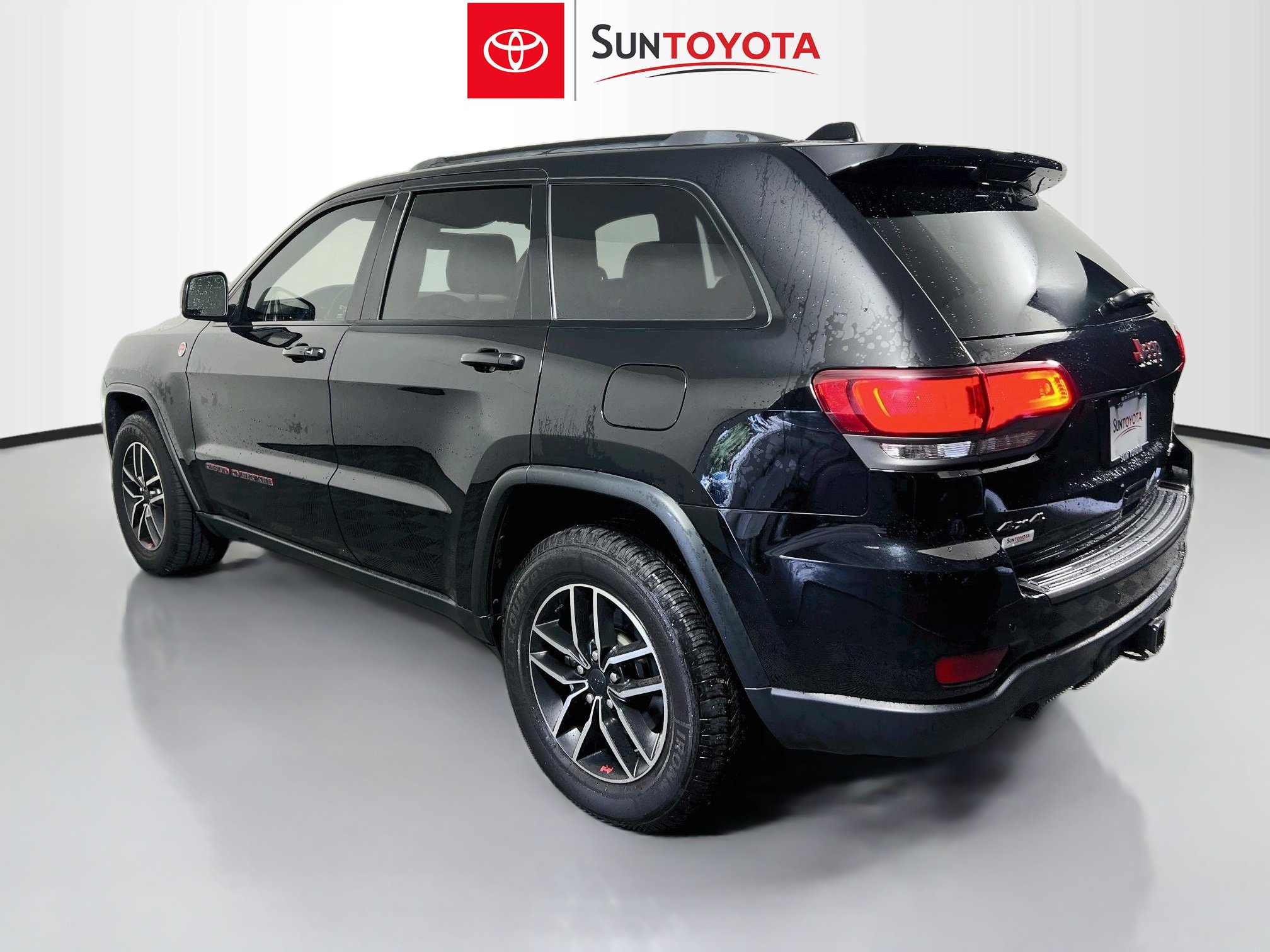 Used 2021 Jeep Grand Cherokee Trailhawk w/ Trailhawk Luxury Group AWD/4WD image 6