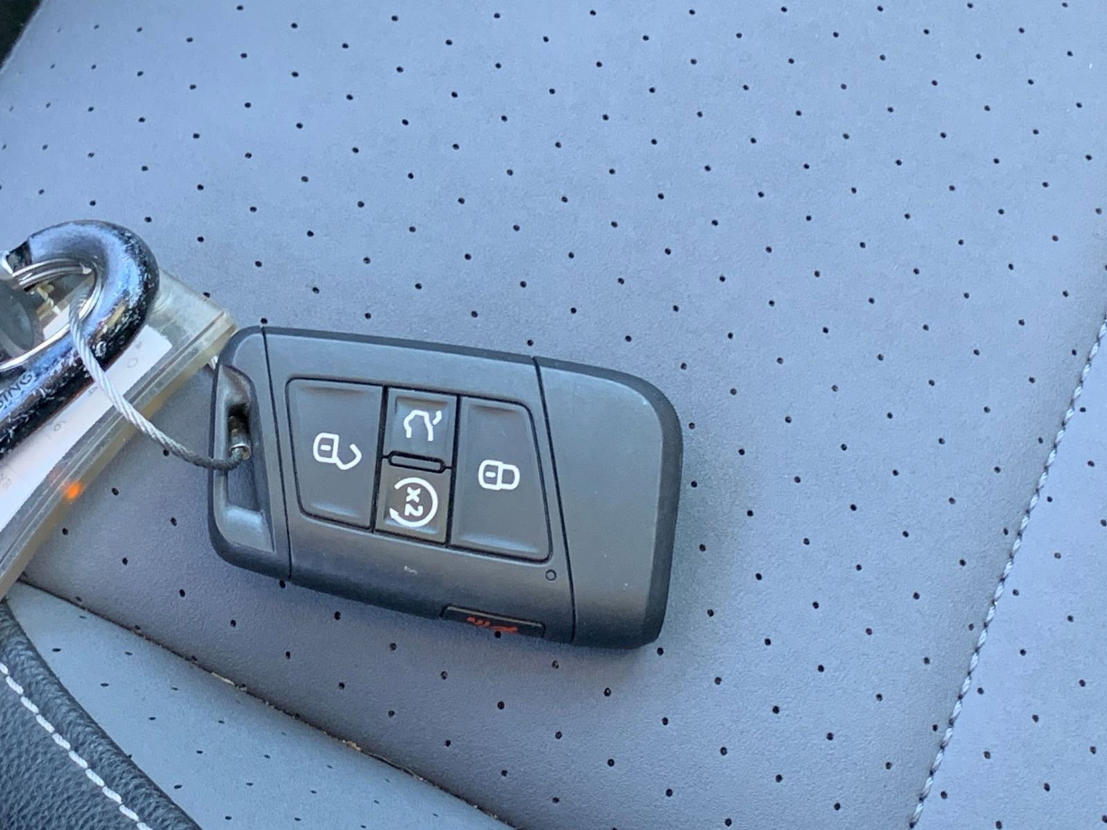 Used 2025 Volkswagen Jetta SE image 22