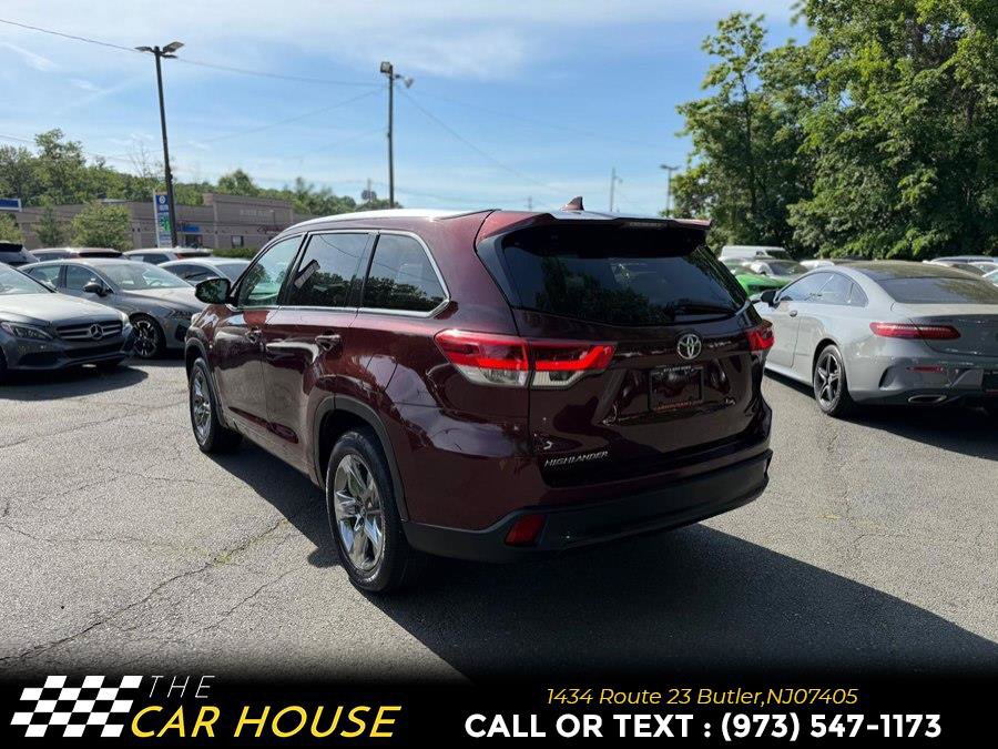 Used 2019 Toyota Highlander Limited Platinum FWD image 5