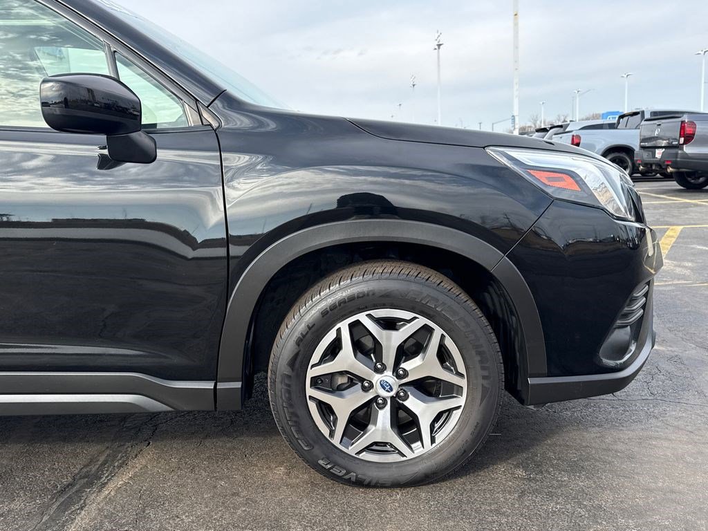 Used 2022 Subaru Forester Premium image 15