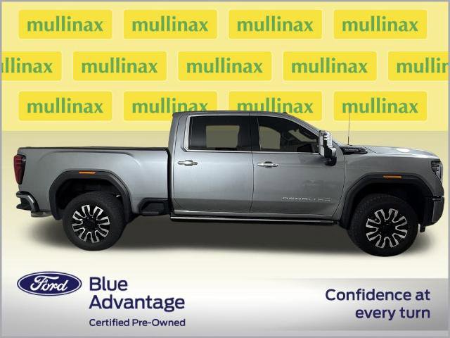 Used 2025 GMC Sierra 2500 Denali Ultimate image 2