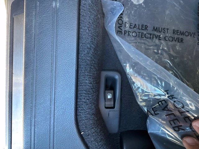 Used 2016 Subaru Outback 2.5i Limited AWD/4WD image 21