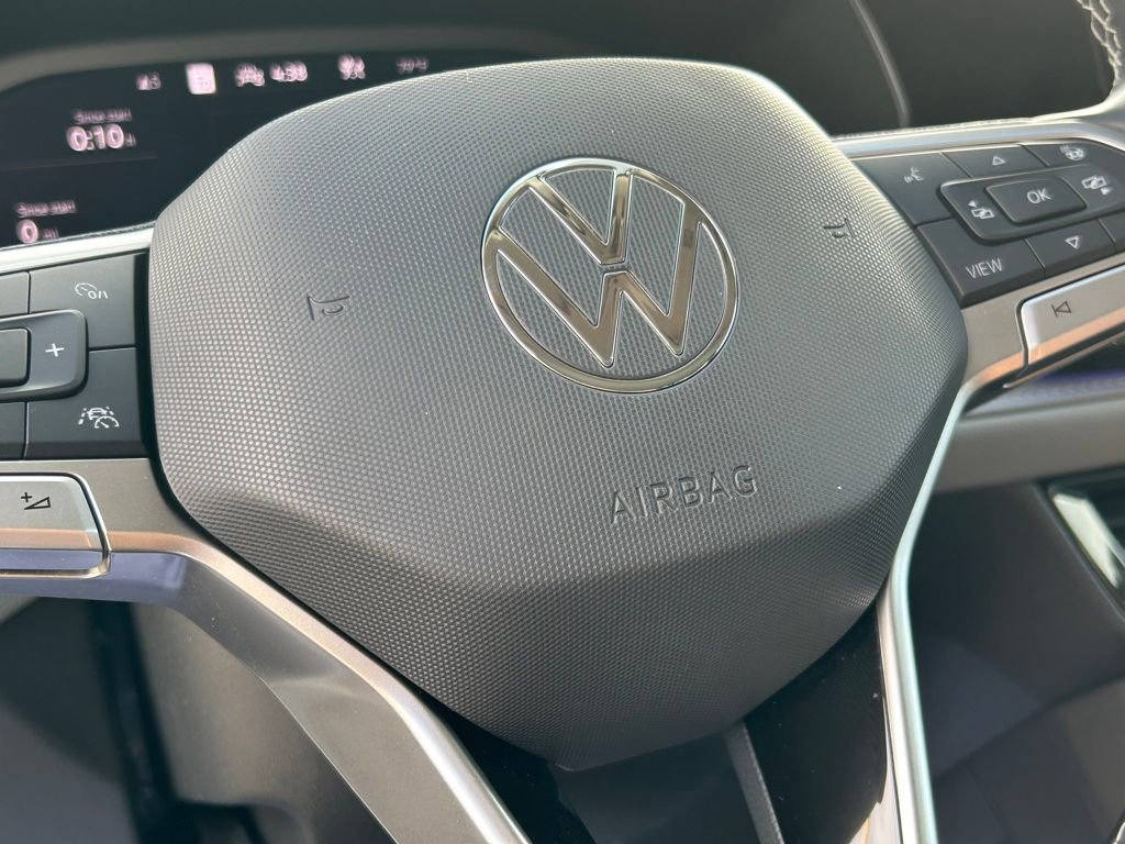 Used 2022 Volkswagen Taos SEL w/ Panoramic Sunroof Package image 23
