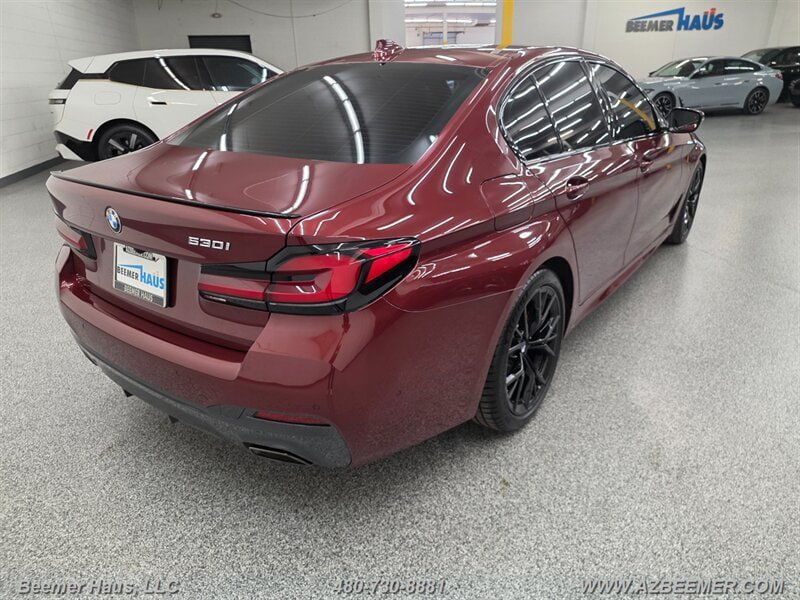 Used 2023 BMW 530i w/ M Sport Package RWD image 9