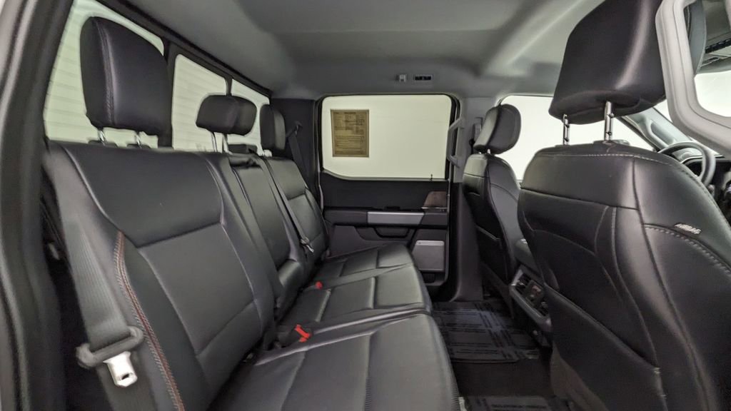 Used 2024 Ford F350 Lariat w/ Lariat Ultimate Package image 38