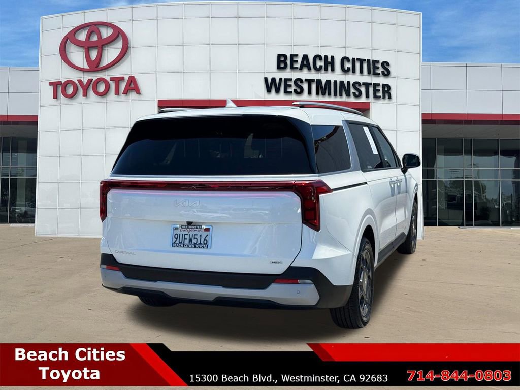 Used 2026 Kia Carnival EX FWD image 10