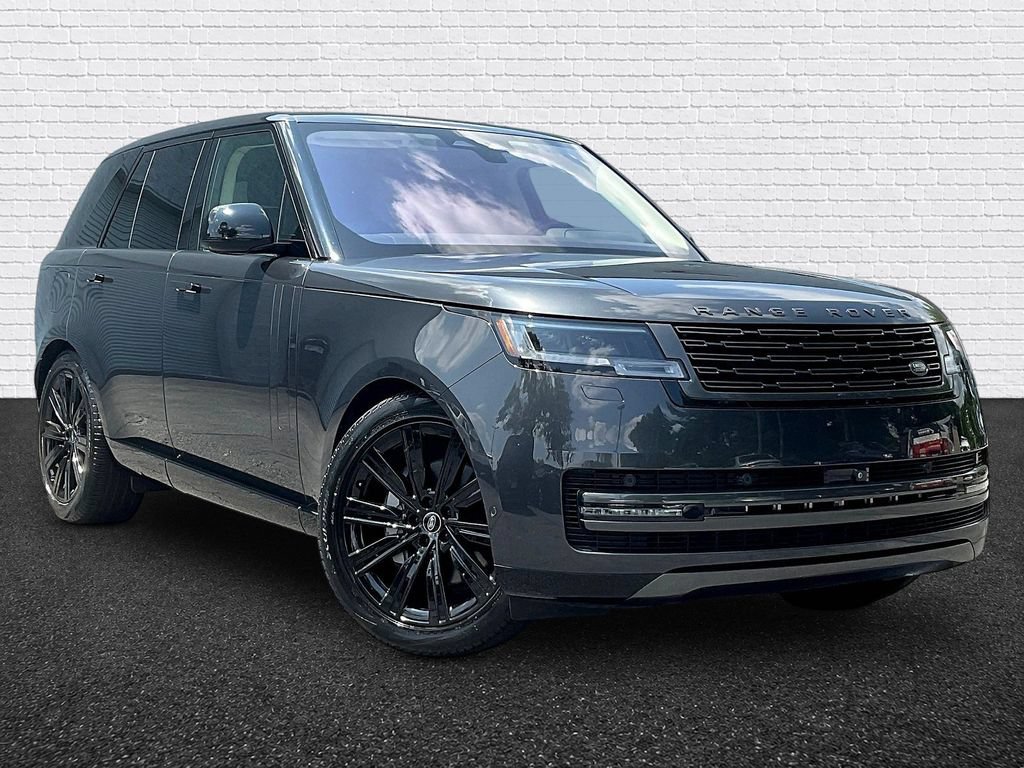 Used 2023 Land Rover Range Rover SE AWD/4WD image 3