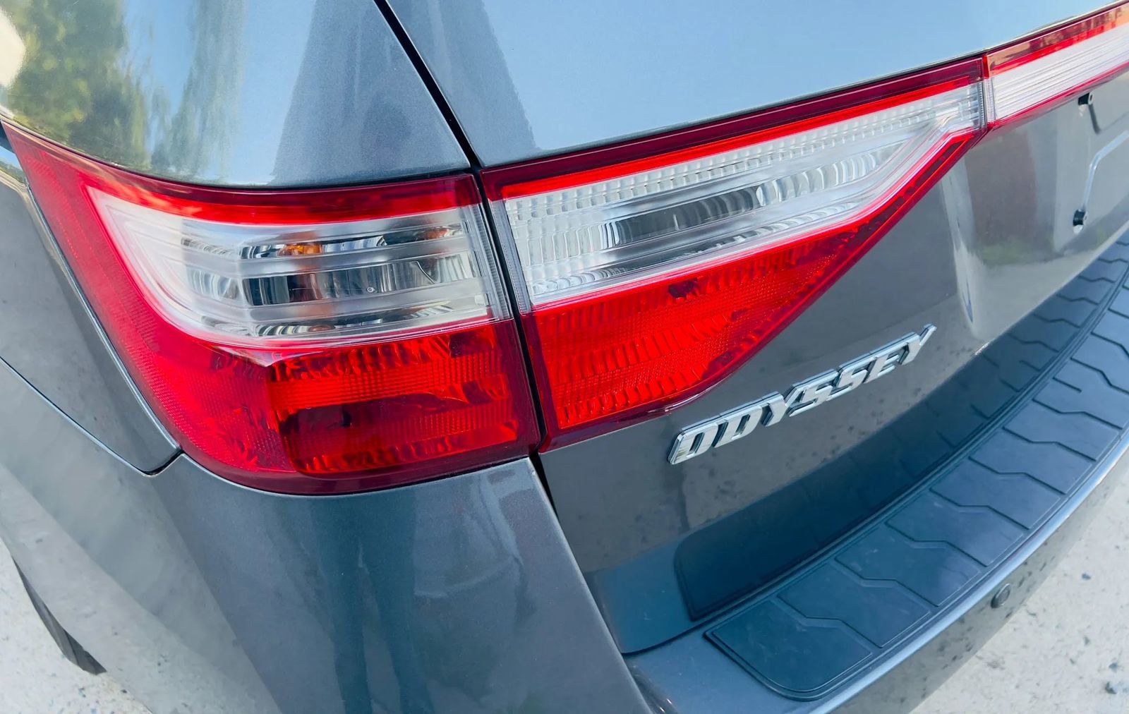 Used 2012 Honda Odyssey Touring image 7