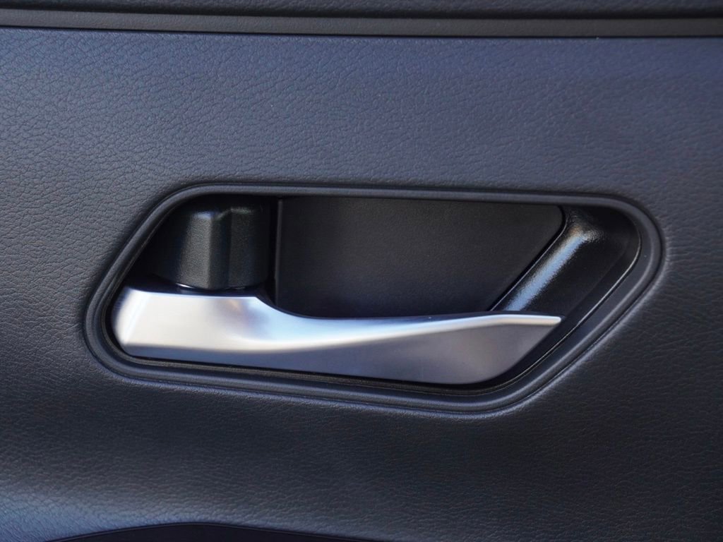 New 2026 Nissan Kicks SV image 9