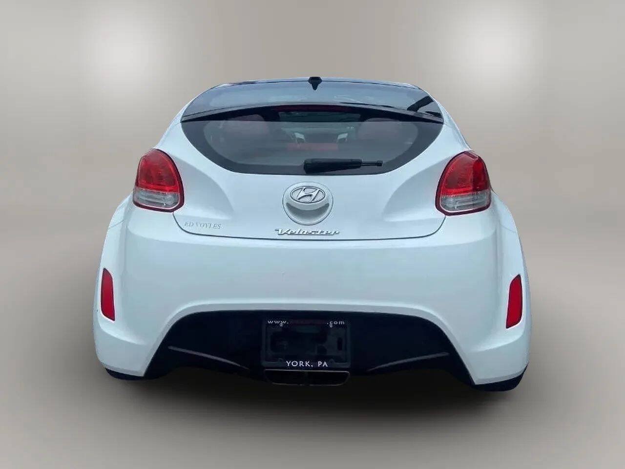 Used 2012 Hyundai Veloster w/ Style Pkg FWD image 5