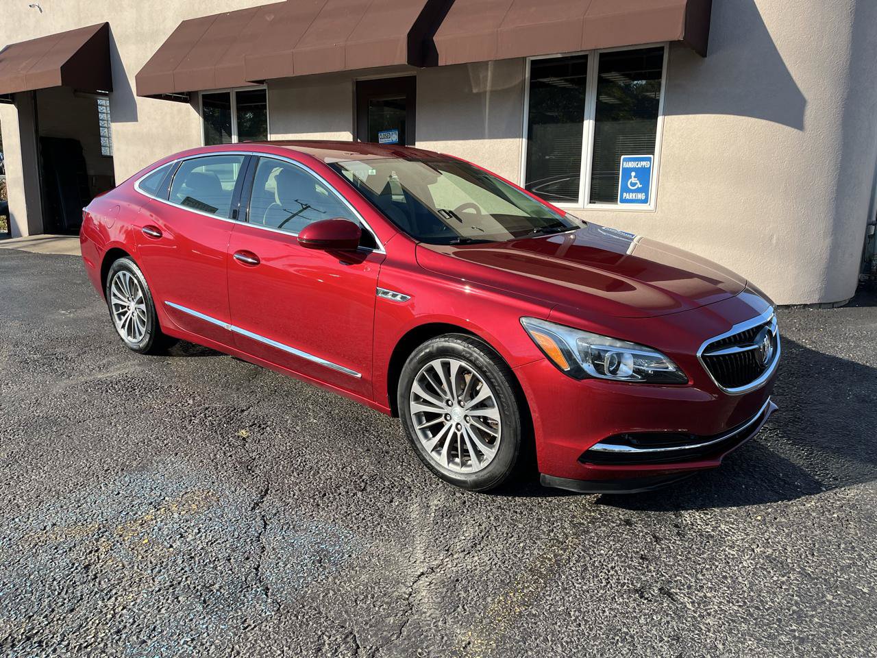 Used 2019 Buick LaCrosse Preferred FWD image 3