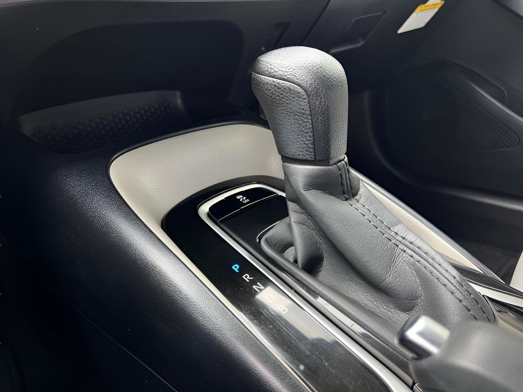 Used 2021 Toyota Corolla L FWD image 44