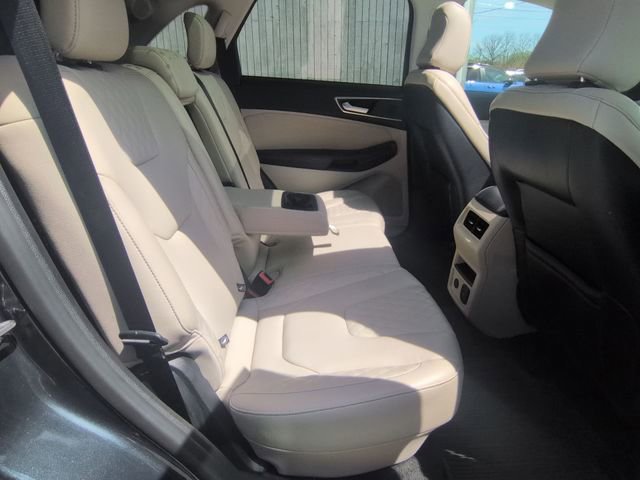 Used 2024 Ford Edge Titanium AWD/4WD image 30