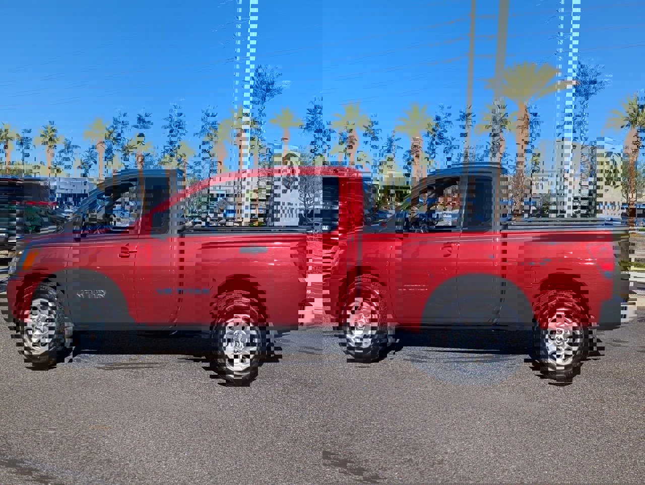 Used 2015 Nissan Titan S image 3