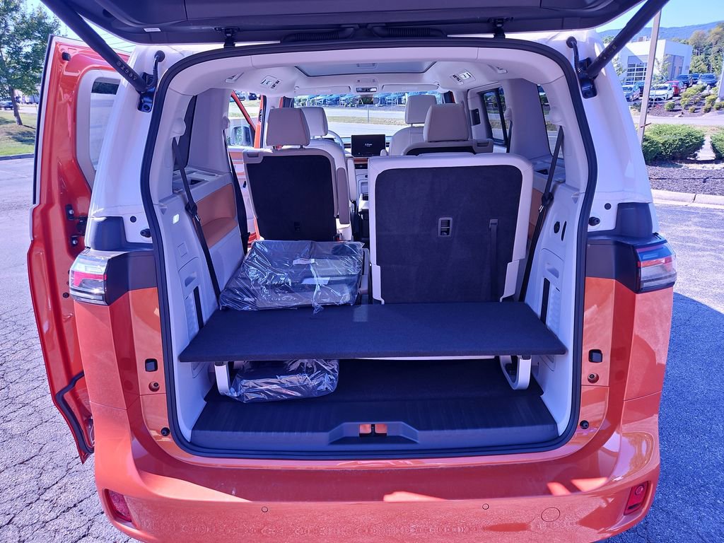 New 2025 Volkswagen ID. Buzz Pro S Plus image 23