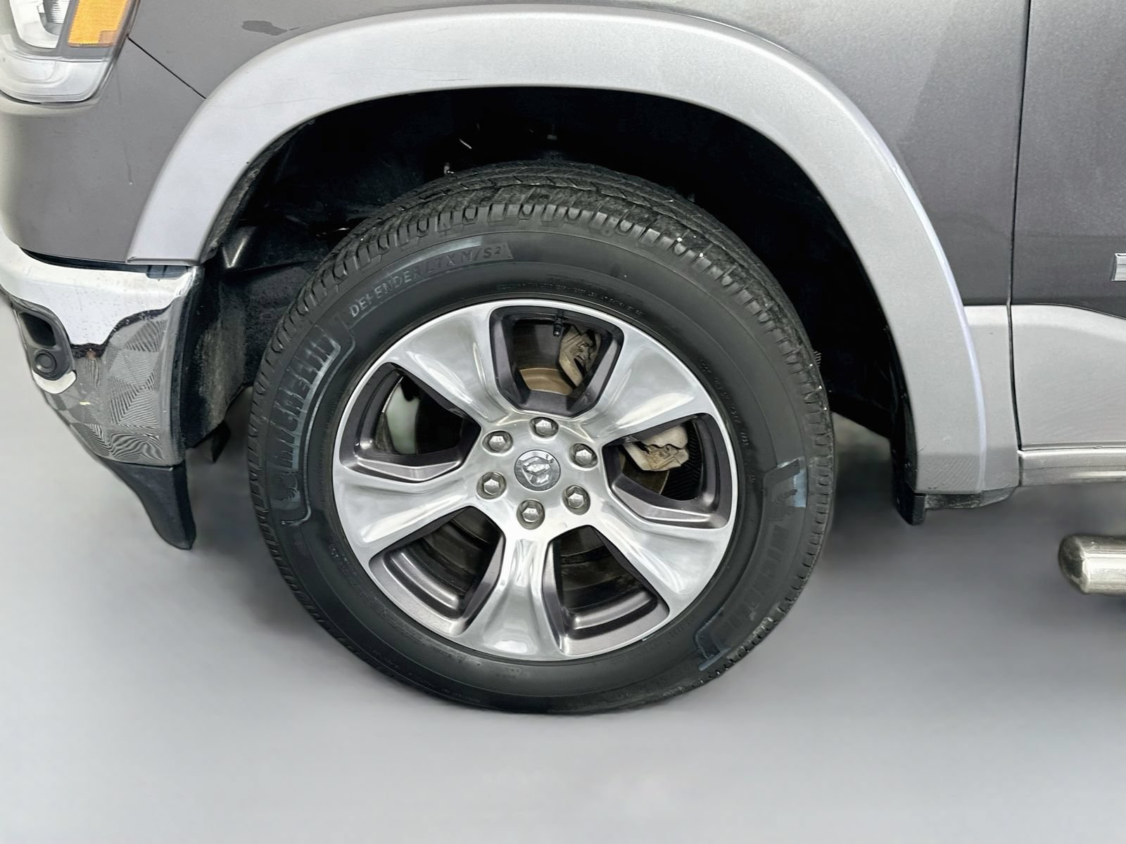Used 2020 RAM 1500 Laramie AWD/4WD image 29