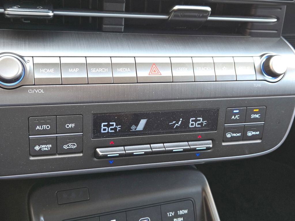 Certified 2024 Hyundai Kona SEL image 18