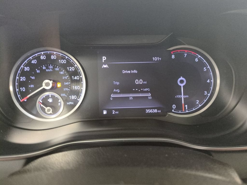 Used 2023 Genesis G70 3.3T RWD image 34