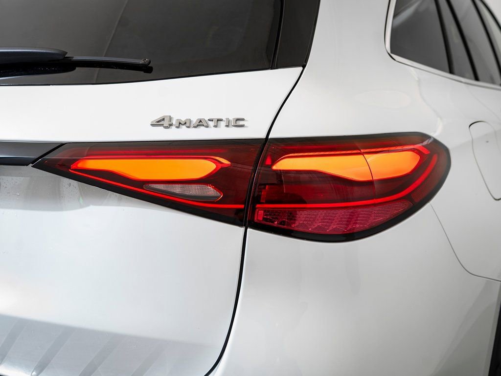 New 2026 Mercedes-Benz GLC 300 4MATIC image 9