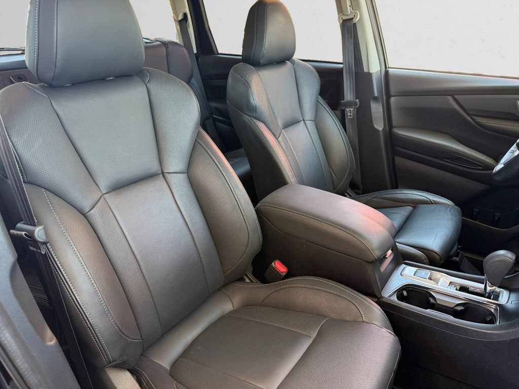 Used 2023 Subaru Ascent Limited AWD/4WD image 16