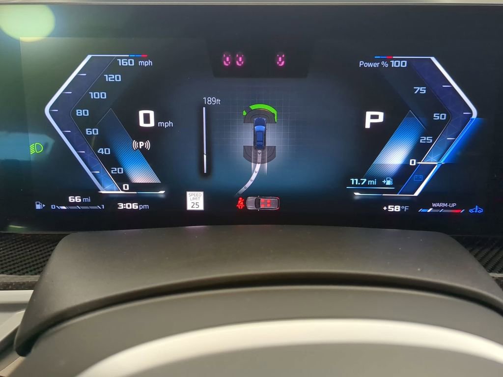 Used 2024 BMW X7 M60i w/ Executive Package image 35