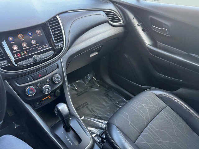Used 2021 Chevrolet Trax LT w/ Driver Confidence Package AWD/4WD image 26