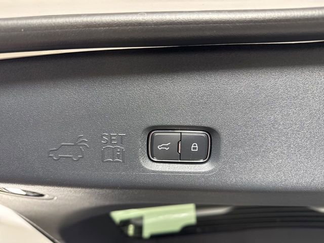 New 2025 Ford Expedition Active image 30