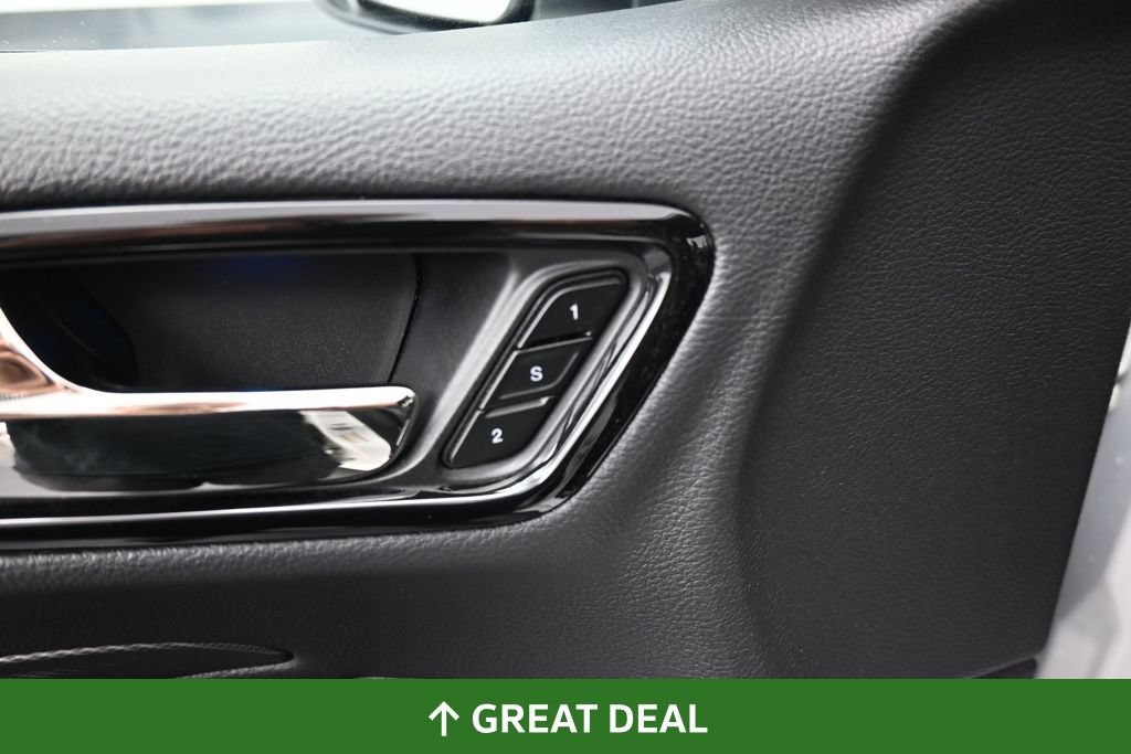 Used 2025 Dodge Durango R/T AWD/4WD image 33