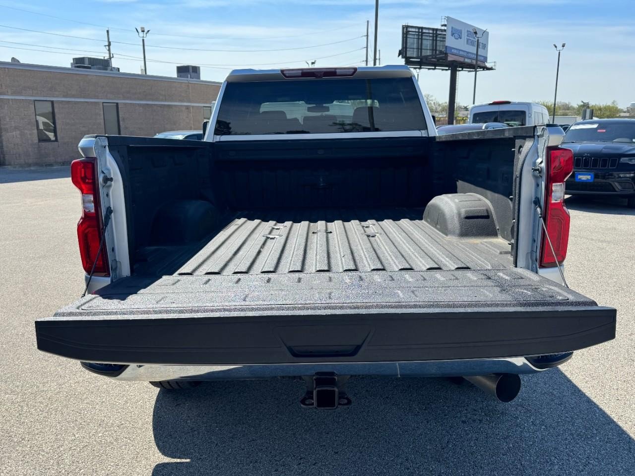 Used 2023 Chevrolet Silverado 2500 LTZ w/ Gooseneck/5TH Wheel Package image 6