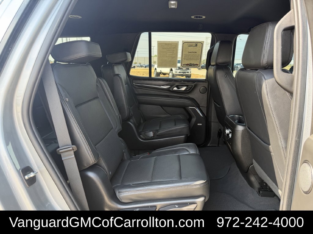 Used 2023 GMC Yukon Denali RWD image 36