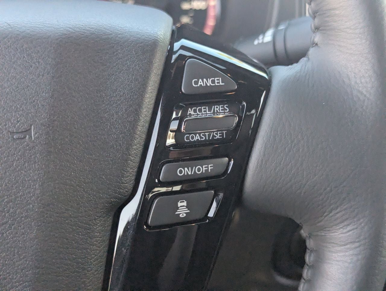 Certified 2022 Nissan Frontier PRO-4X w/ Pro-4X Premium Package AWD/4WD image 27