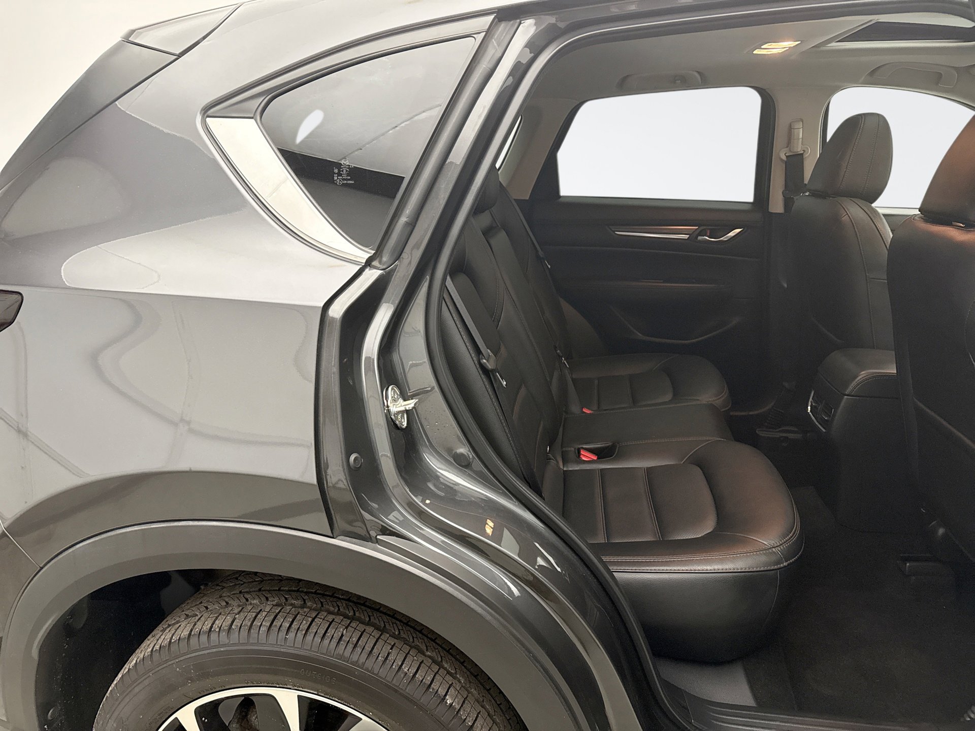 Used 2023 MAZDA CX-5 AWD 2.5 S w/ Premium Package image 19