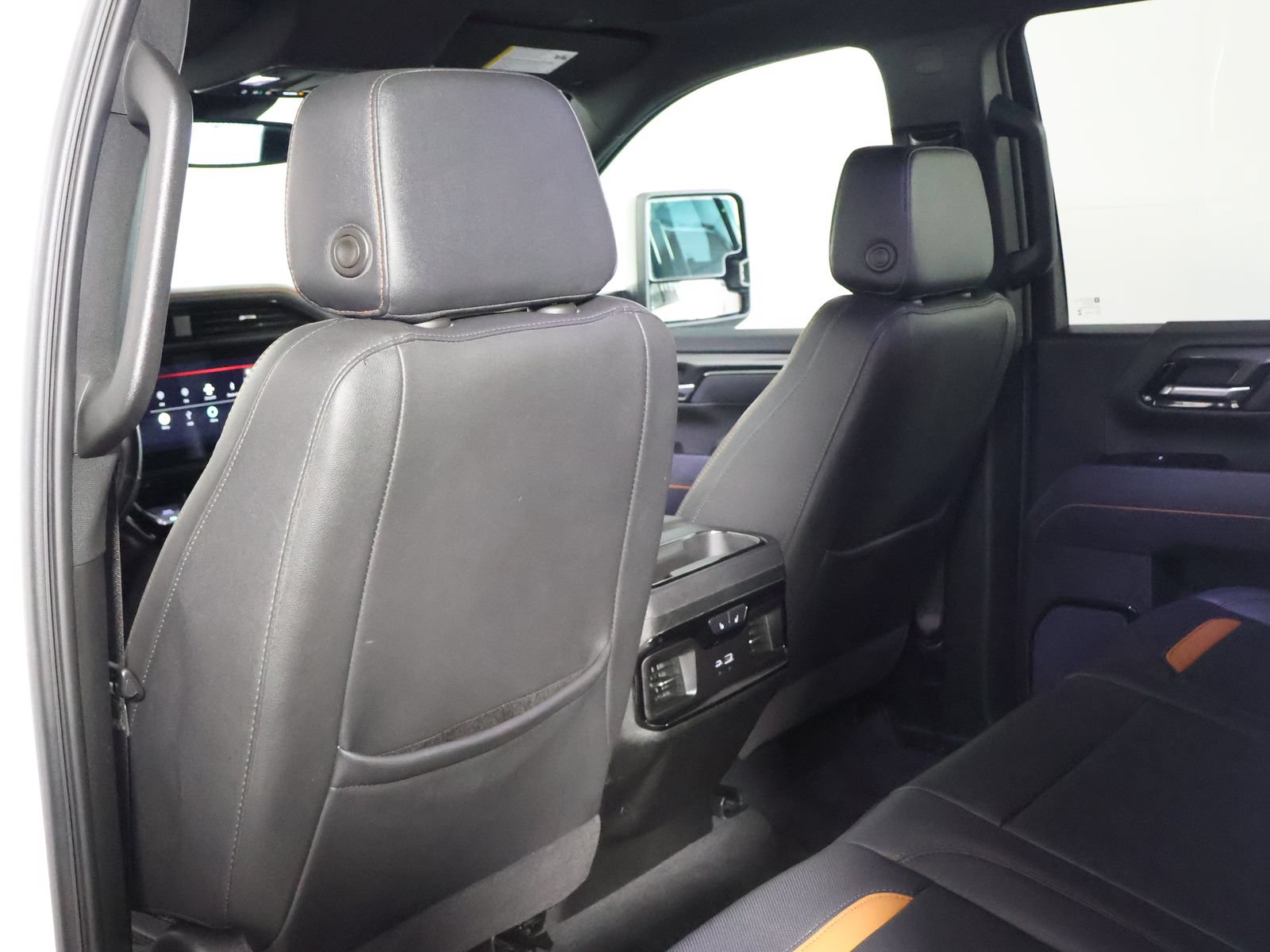 Used 2025 GMC Sierra 2500 AT4 AWD/4WD image 52