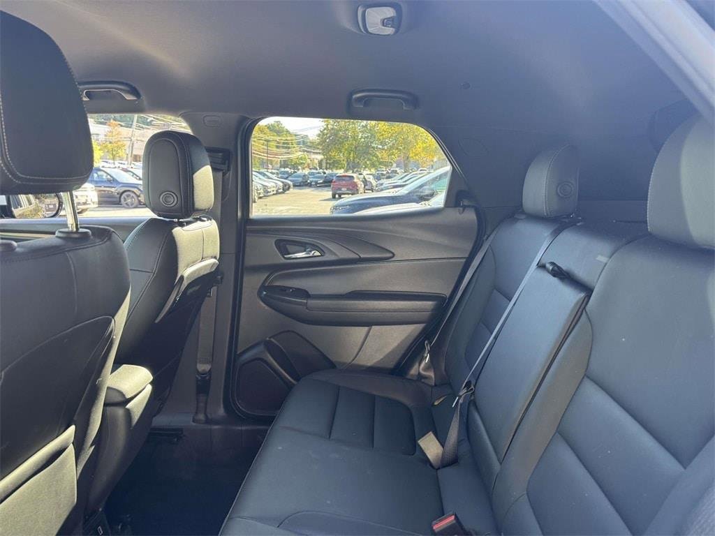 Used 2022 Chevrolet TrailBlazer ACTIV w/ Technology Package image 12