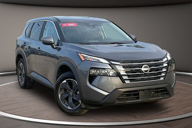 Certified 2026 Nissan Rogue SV FWD image 10
