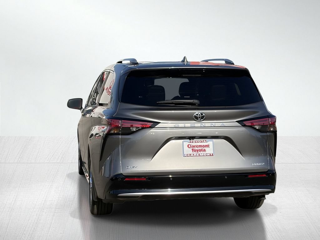 Certified 2026 Toyota Sienna Limited FWD image 6