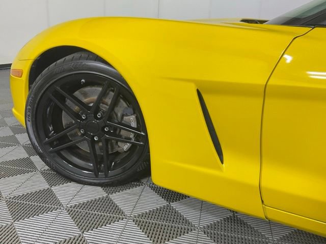 Used 2007 Chevrolet Corvette Convertible w/ Preferred Equipment Group RWD image 32
