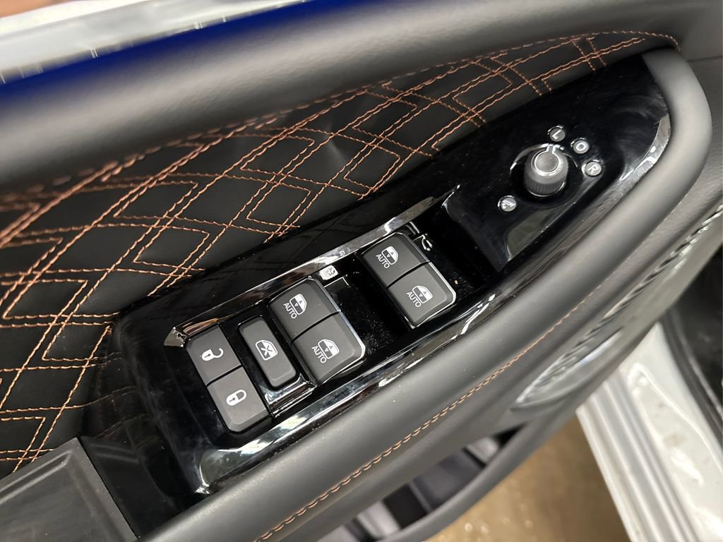 Used 2023 Jeep Grand Cherokee Summit image 41