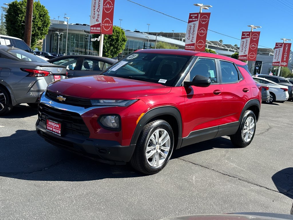 Used 2021 Chevrolet TrailBlazer LS FWD image 2