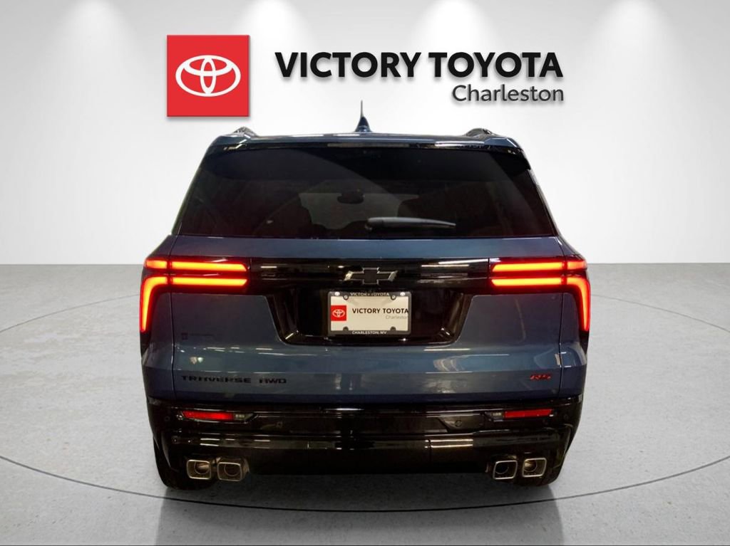 Used 2026 Chevrolet Traverse RS w/ LPO, Floor Liner Package AWD/4WD image 4
