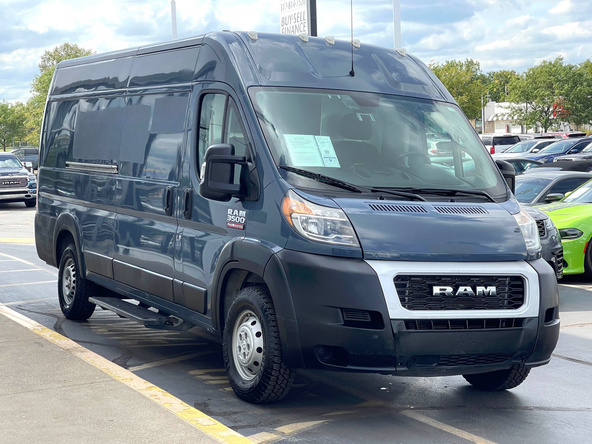 Used 2020 RAM ProMaster 3500 FWD image 2