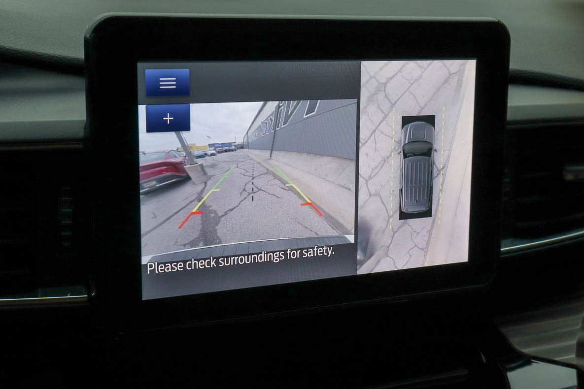 Used 2021 Ford Explorer Limited w/ Equipment Group 301A image 12