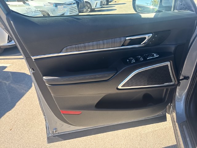 Used 2024 Kia Telluride SX w/ Towing Package AWD/4WD image 12