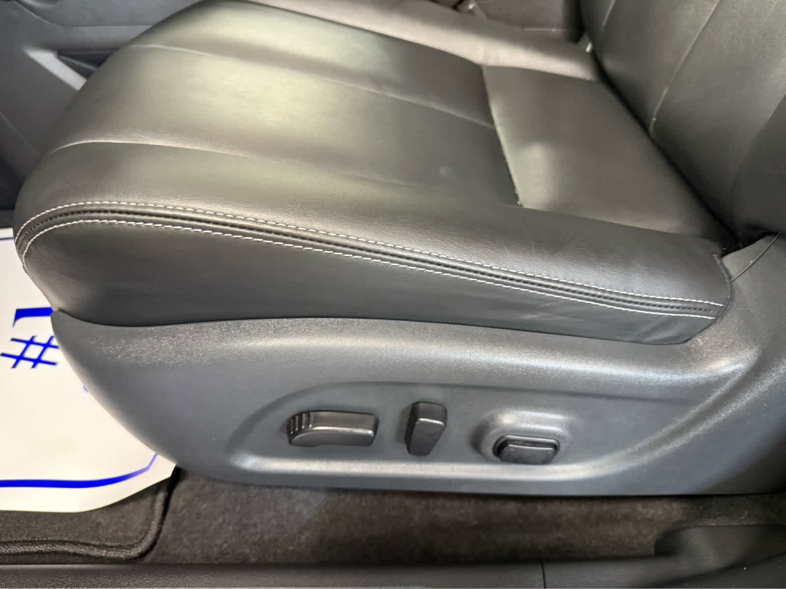 Used 2024 Nissan Murano SV w/ SV Midnight Edition Package image 14