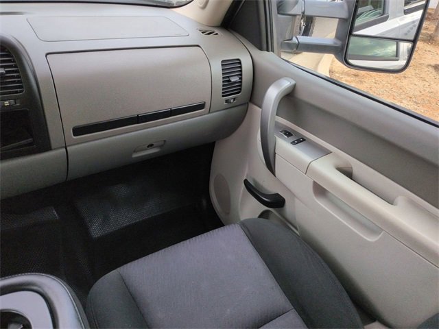 Used 2014 GMC Sierra 2500 W/T w/ Snow Plow Prep Package image 16