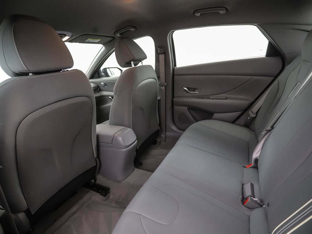 Used 2023 Hyundai Elantra SEL FWD image 20